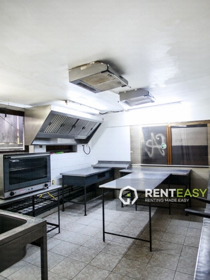 Bucatarie complet utilata pretabila pentru catering de inchiriat in Centru