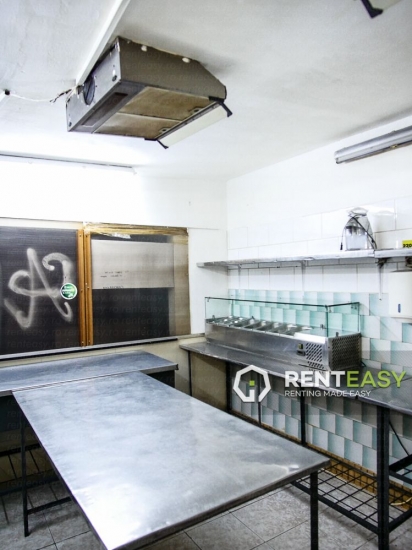 Bucatarie complet utilata pretabila pentru catering de inchiriat in Centru