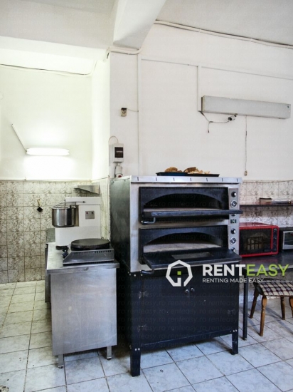 Bucatarie complet utilata pretabila pentru catering de inchiriat in Centru