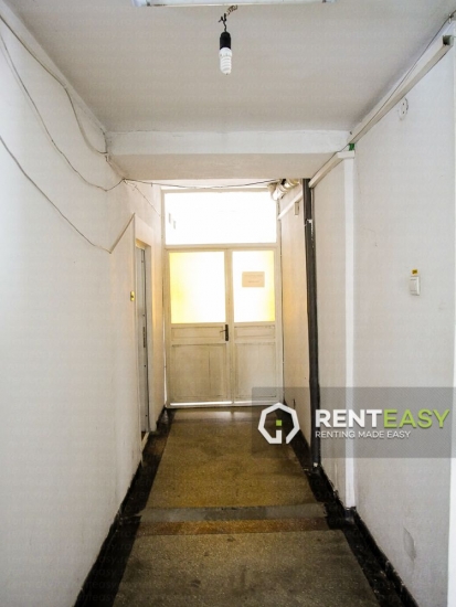 Spatiu pentru birouri 18 mp de inchiriat zona Tg. Cucu
