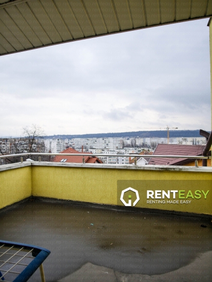Vila cu 9 camere de inchiriat situata in zona Pacurari - Fundatie 