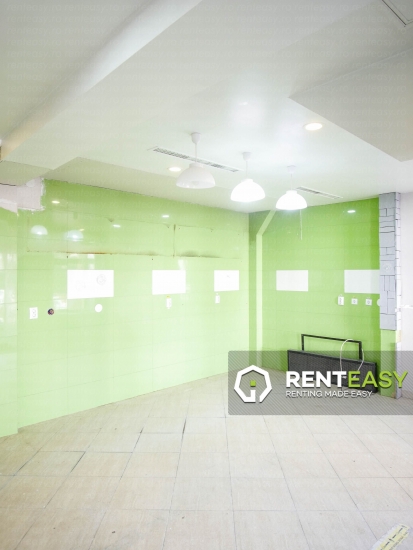 Spatiu comercial de inchiriat situat ultracentral - suprafata 50 mp