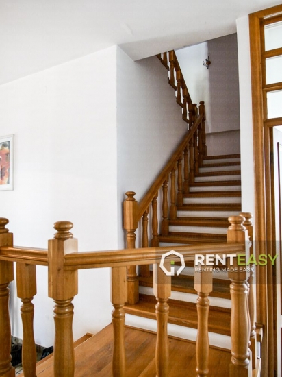 Vila 6 camere de vanzare in Tatarasi