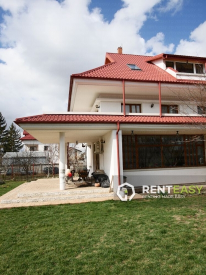 Vila 6 camere de vanzare in Tatarasi