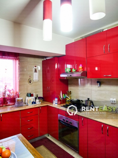 Apartament cu 2 camere de vanzare in zona Podul de Fier