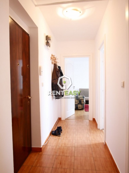 Apartament cu 2 camere de vanzare in zona Arcu - Piata Unirii