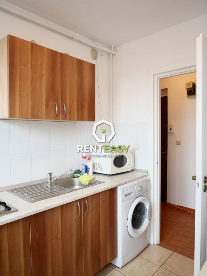 Apartament cu 2 camere de vanzare in zona Arcu - Piata Unirii