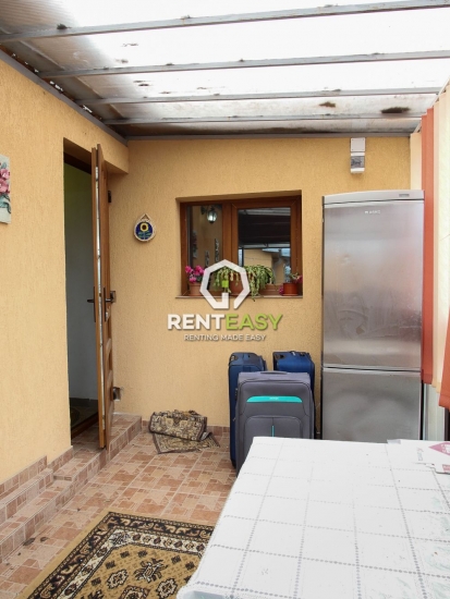 Casa 5 camere de vanzare in zona Sararie