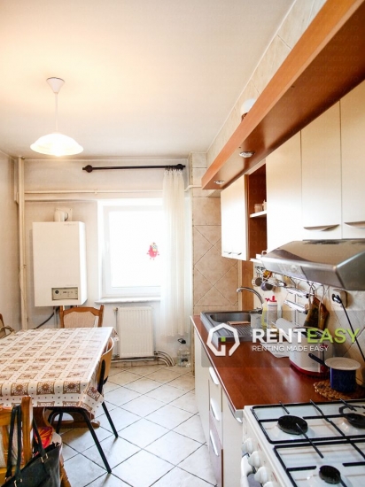 Apartament decomandat cu 4 Camere de Vanzare Ultracentral