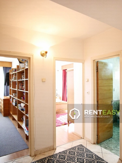 Apartament decomandat cu 4 Camere de Vanzare Ultracentral