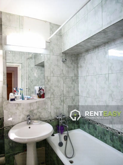 Apartament decomandat cu 4 Camere de Vanzare Ultracentral