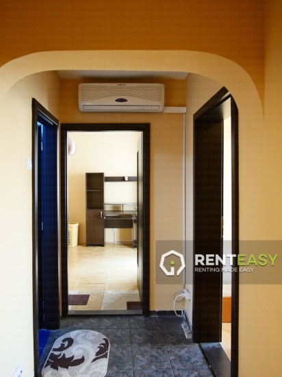 Apartament cu 3 camere pentru vanzare pe Independentei - UMF