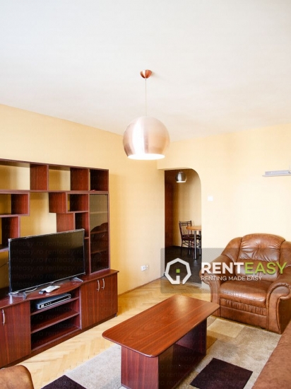 Apartament cu 3 camere pentru vanzare pe Independentei - UMF