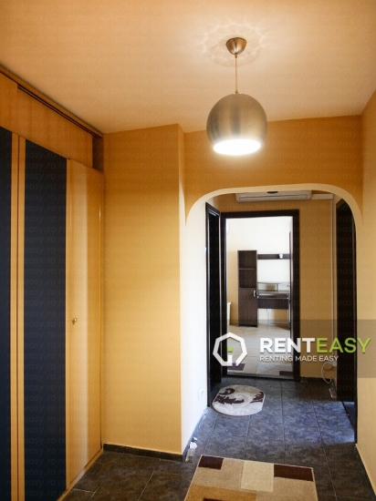 Apartament cu 3 camere pentru vanzare pe Independentei - UMF