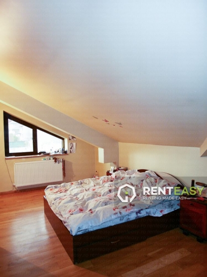 Vila 6 camere de vanzare in zona Barnova