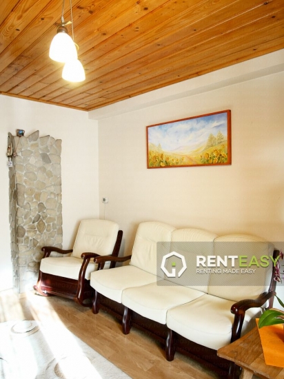Corp de casa 2 camere de vanzare in Podul de FIer