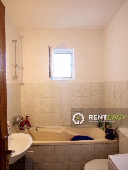 Corp de casa 2 camere de vanzare in Podul de FIer