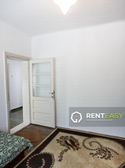 Casa cu 3 camere de vanzare in zona Moara de Vant