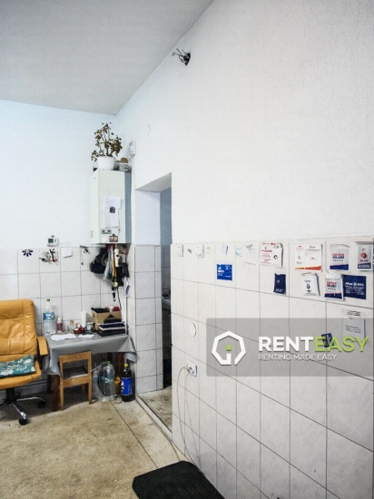 Spatiu service de vanzare in Podul de Piatra