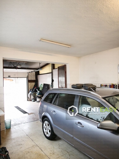 Spatiu service de vanzare in Podul de Piatra