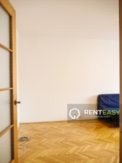Apartament cu 3 camere in Podul de Fier de vanzare
