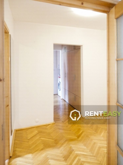 Apartament cu 3 camere in Podul de Fier de vanzare