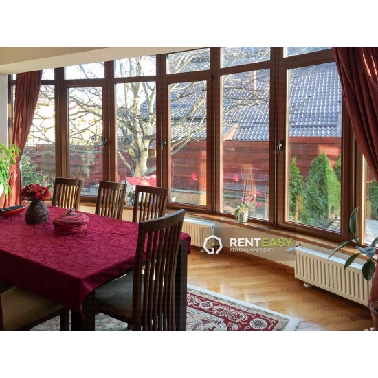 Vila 6 camere de vanzare in Bucium