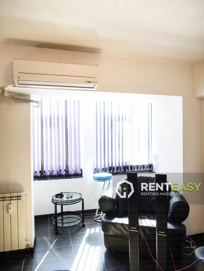 Apartament cu 3 camere de vanzare in zona Hala Centrala
