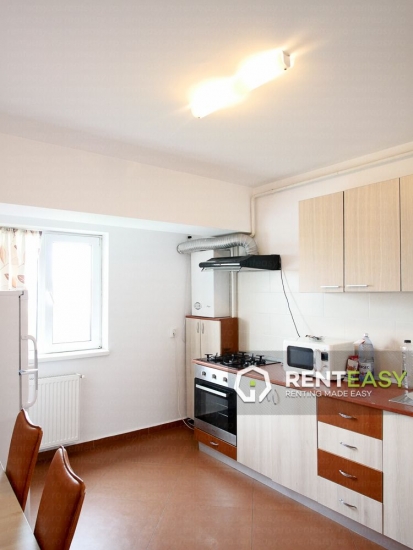 Apartament cu 4 camere de vanzare in zona Centru - Podul de Fier