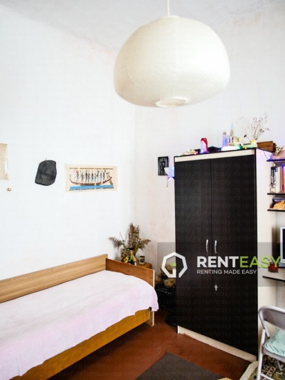 Casa cu 3 camere de vanzare in Iasi