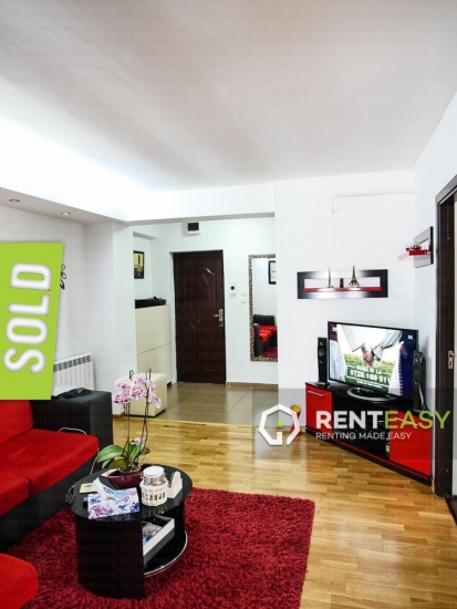 Apartament cu 3 camere de vanzare in zona Podul de Piatra