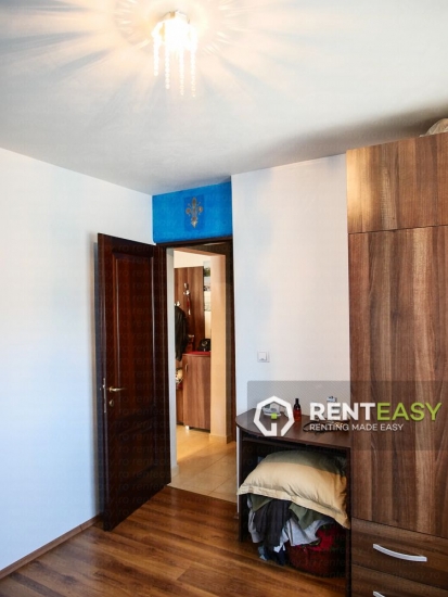 Apartament cu 2 camere de vanzare in Centru - Podul de Fier