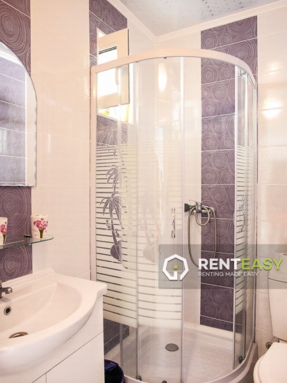 Apartament cu 3 camere de vanzare in Podul de Piatra