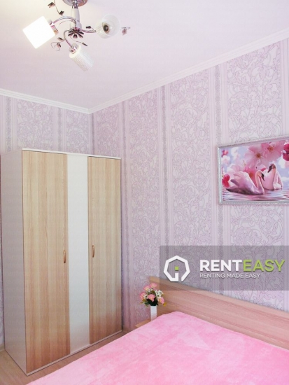 Apartament cu 3 camere de vanzare in Podul de Piatra