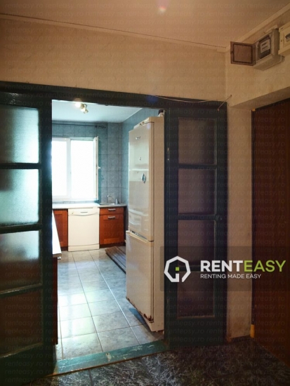 Apartament decomandat cu 3 camere de vanzare in Copou - Universitate