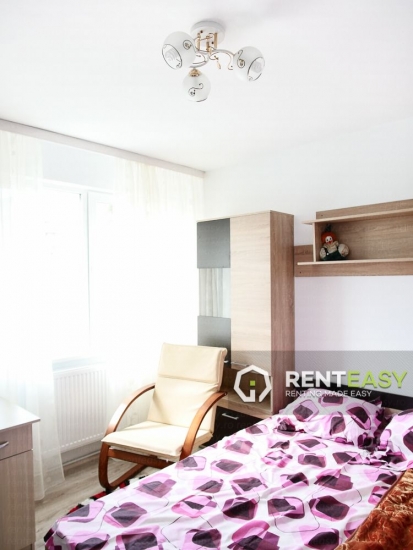 Apartament complet renovat 2 camere de vanzare in Piata Unirii