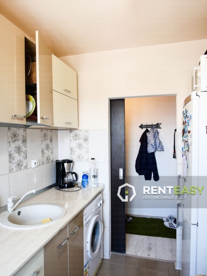 Apartament cu 3 camere de vanzare pe Stefan cel Mare