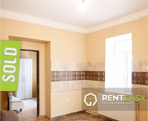 Casa cu 4 camere Centru - UMF de vanzare