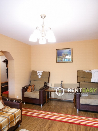 Apartament cu 3 camere de vanzare in Cantemir