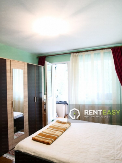 Apartament cu 3 camere de vanzare in Cantemir