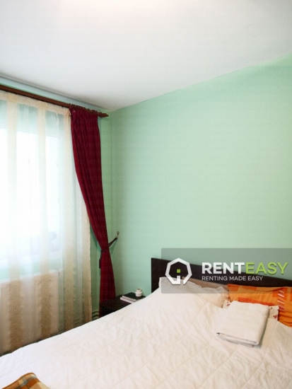 Apartament cu 3 camere de vanzare in Cantemir