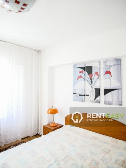 Apartament cu 3 camere de vaznare in zona Centru - Moldova