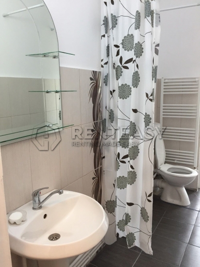 Apartament cu 2 camere de vanzare in Centru