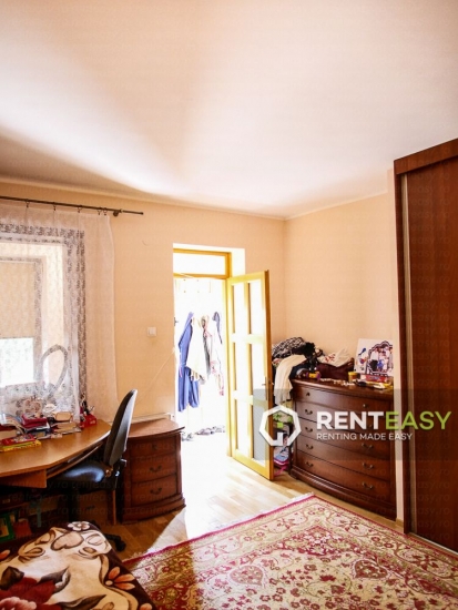 Casa cu 2 camere de vanzare in zona Centru - Sf Andrei