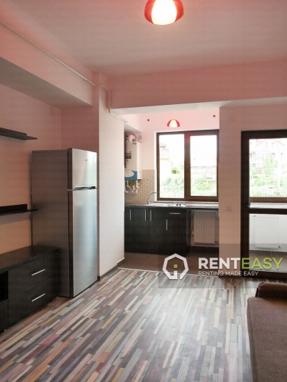 Apartament cu o camera de tip studio de vanzare langa Palas
