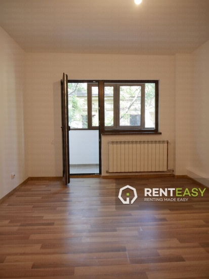 Apartament cu 3 camere de vanzare in Centru