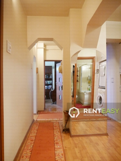 Apartament cu 3 camere de vanzare in Pacurari