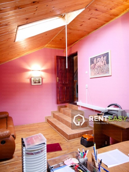 Vila cu 3 Nivele pentru Vanzare in Bucium