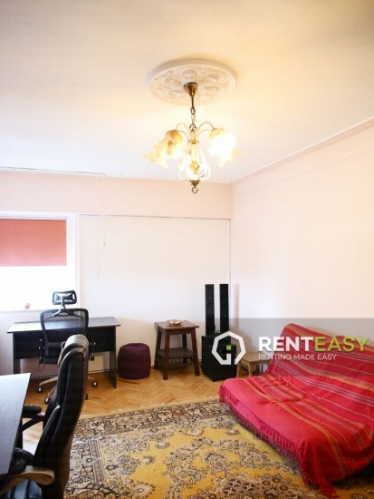 Apartament cu 3 camere de vanzare Ultracentral