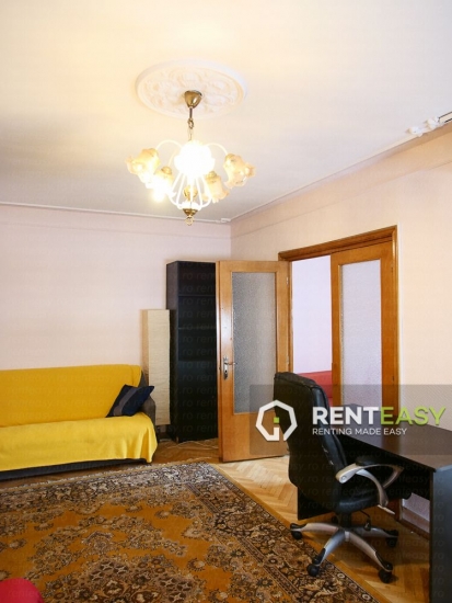 Apartament cu 3 camere de vanzare Ultracentral